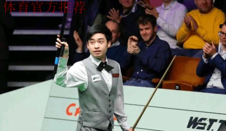 斯佳辉轰单杆136分4比3险胜戴维斯晋级32强 斯佳辉轰单杆136分4比3险胜戴维斯晋级32强